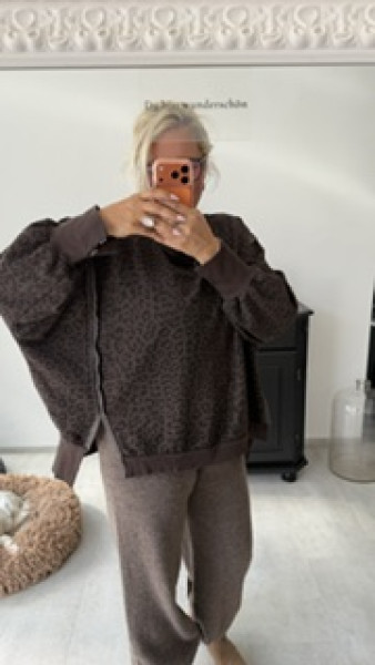 Oversized Sweater - Leo